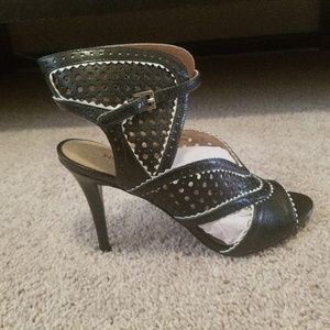 Womens size 6.5 Nine West black high heels